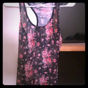 Women’s top x large